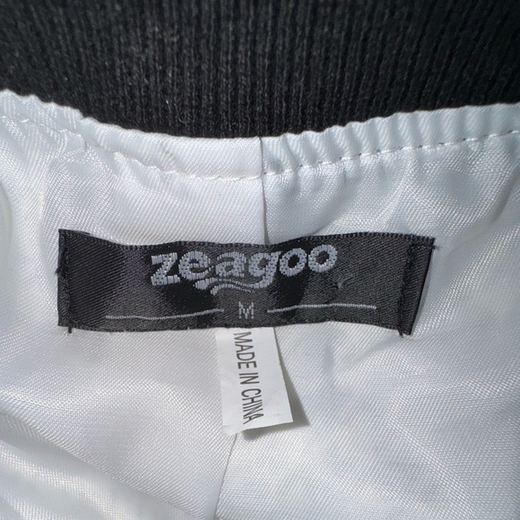 Zeagoo Black and White Houndstooth Women's bomber Jacket. Size Medium. EUC - Picture 7 of 7